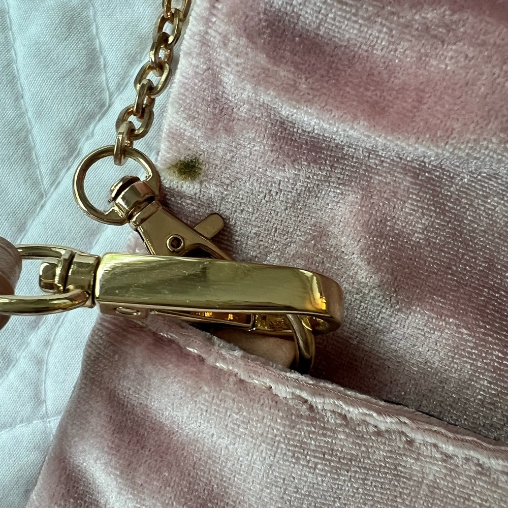 Urban Expressions Pink Velvet Chain Wristlet Clutch with Gold Hardware - Picture 6 of 9